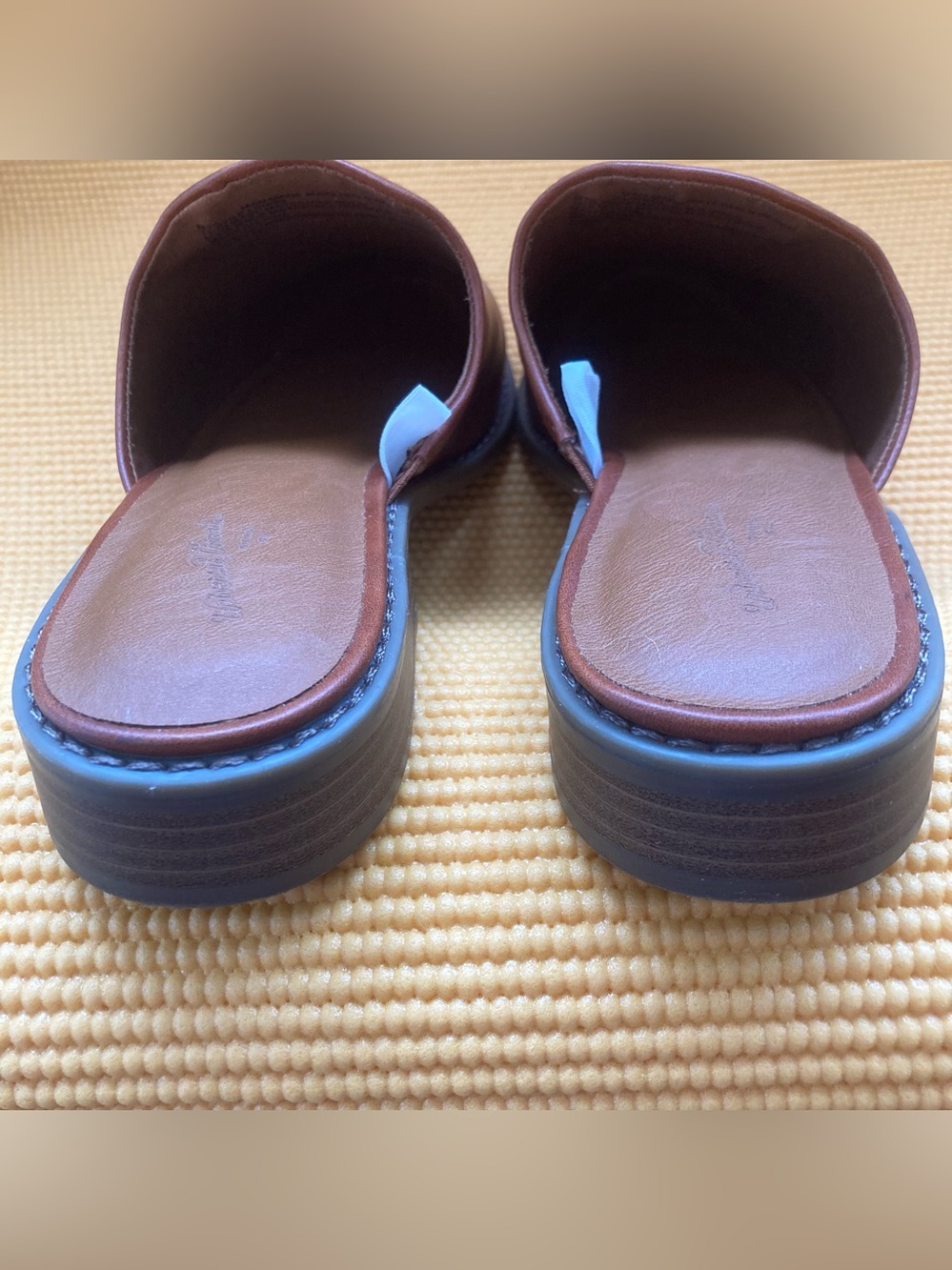 Universal Thread Cognac Brown Leather Slip-On Mules size 8.5 - Picture 4 of 7